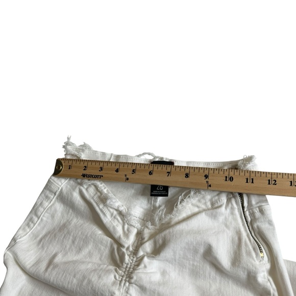 Urban Outfitters BDG Ruched V-Front Front Low Rise Flared Jeans White Womens 25 - Picture 9 of 15